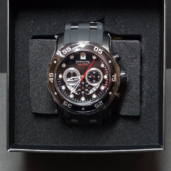 Invicta Pro Diver SCUBA Men's Watch - 48mm Black (37231) - Black, Red, and White - Picture 4 of 10